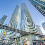 Comfort Opulence Suites Downtown High Floor Condo With Balcony
