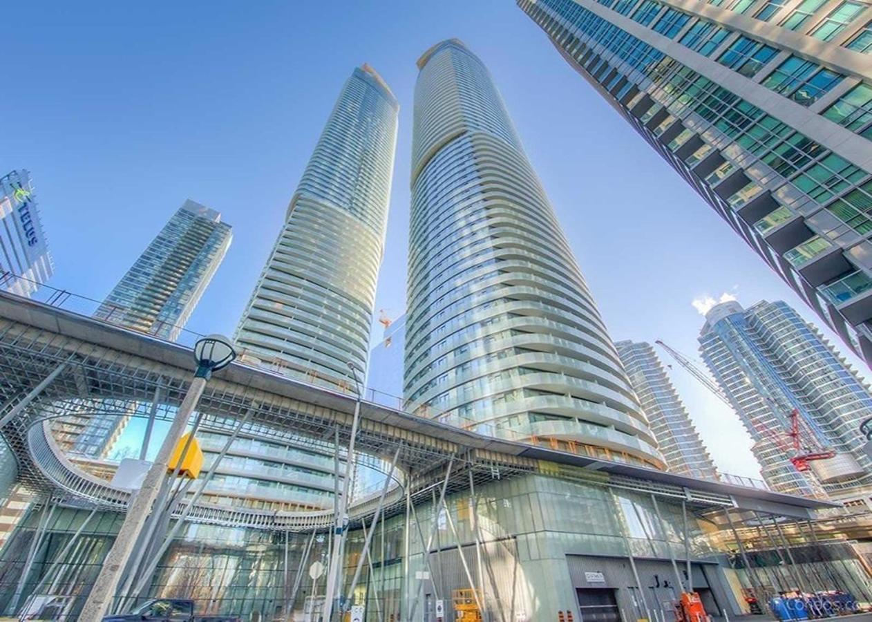 Comfort Opulence Suites Downtown High Floor With Balcony
