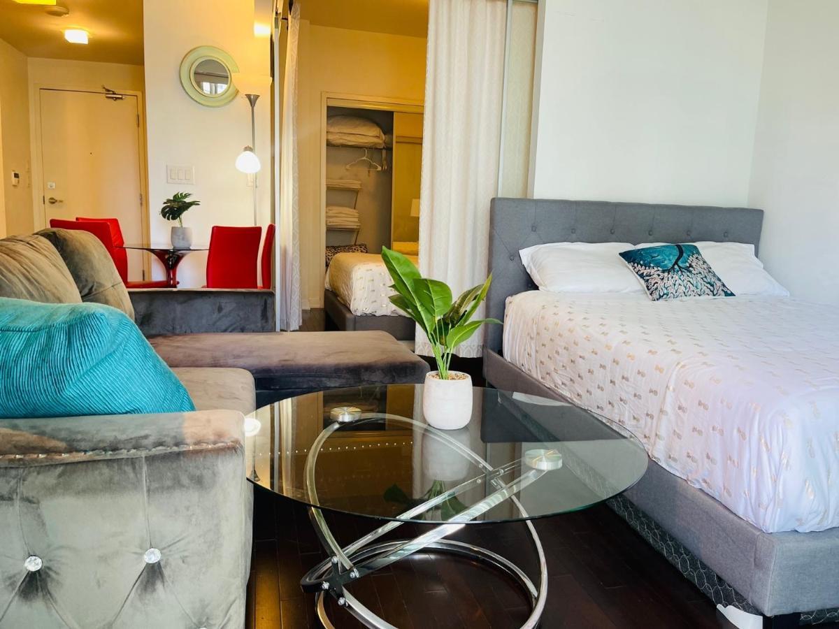 Comfort Opulence Suites Downtown High Floor With Balcony * Toronto