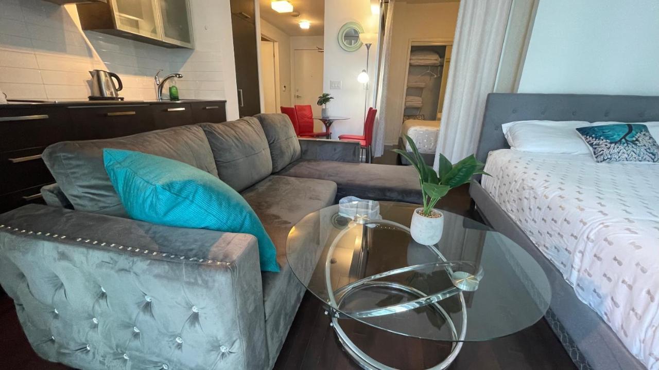 Comfort Opulence Suites Downtown High Floor With Balcony Hotel